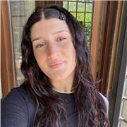 Neo diplomata al liceo linguistico con 92/100 pronta con 5 mesi di esperienza in California  ad aiutare con ripetizioni!